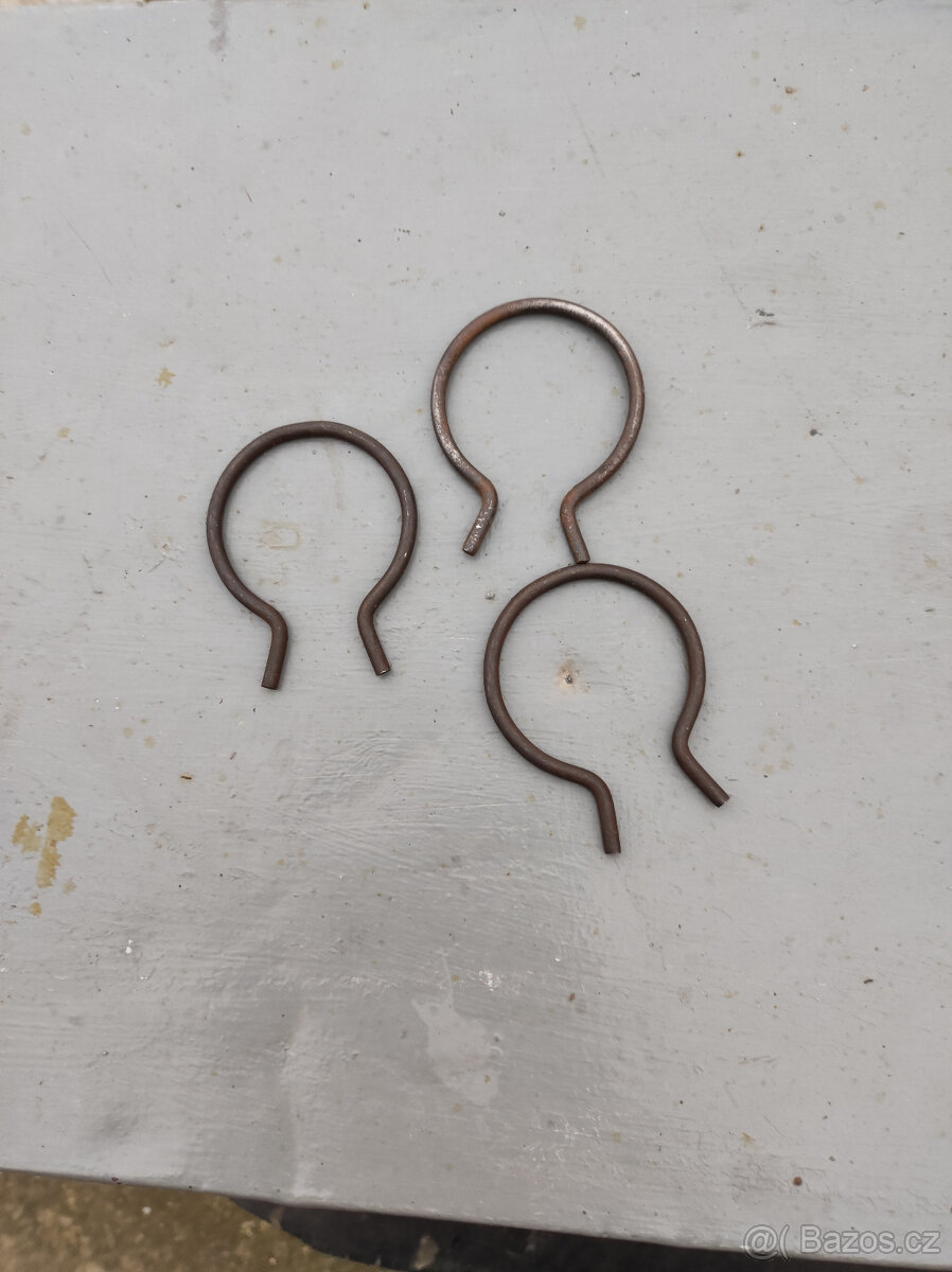 prodám náhradní díly na vlek 7t - 4