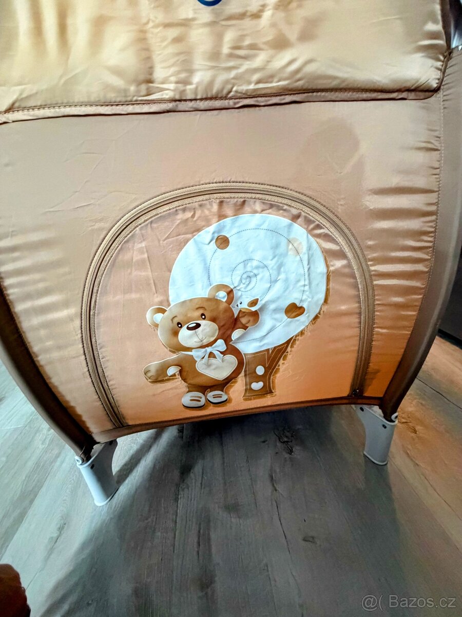 Cestovní postýlka - 4