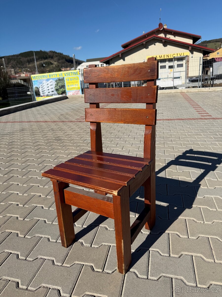 Nábytek z restaurace - 4