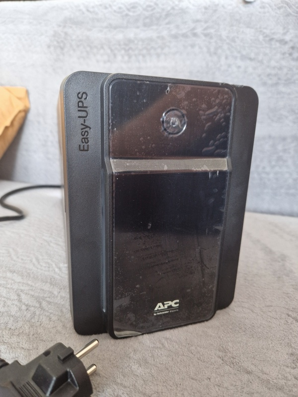 APC Easy-UPS - 4