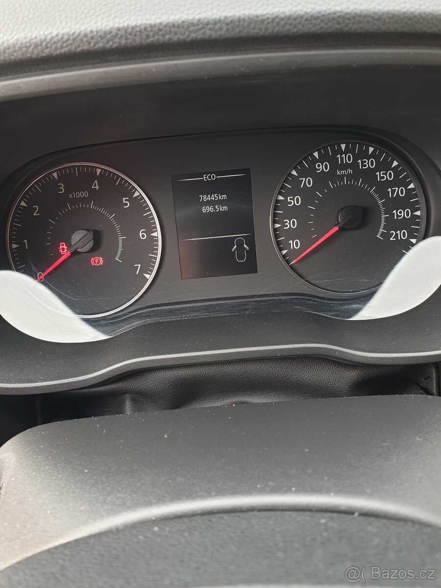 Dacia Duster 1.6 i - 4