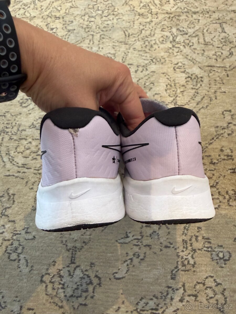 Dívčí tenisky Nike Star Runner 2.0 vel. - 4