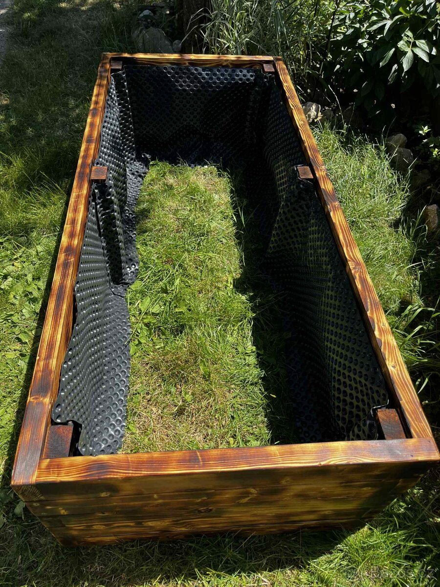 Vyvýšený záhon - 4