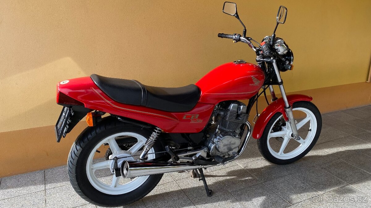 Honda CB 250 / Two Fifty / původní stav / zimní cena - 4