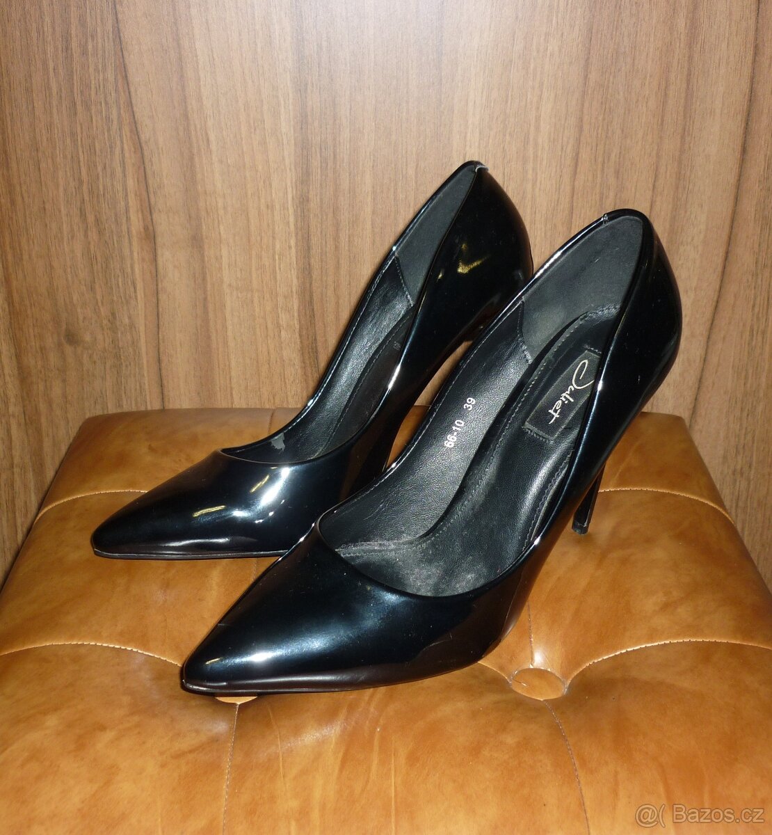 Černé lakované lodičky Juliet - 4