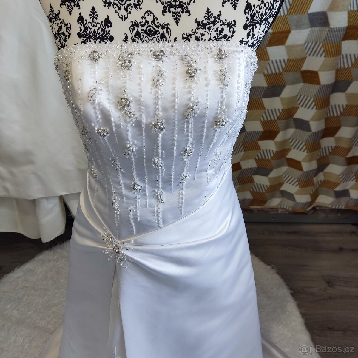 Jednoduché svatební šaty vel. 38/40 - 4
