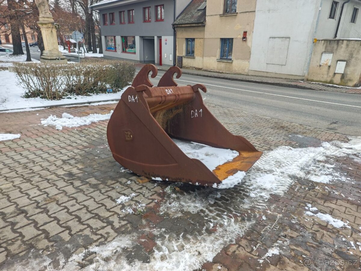 Lžíce podkopová 140 cm bezzubá, DA1 - 4