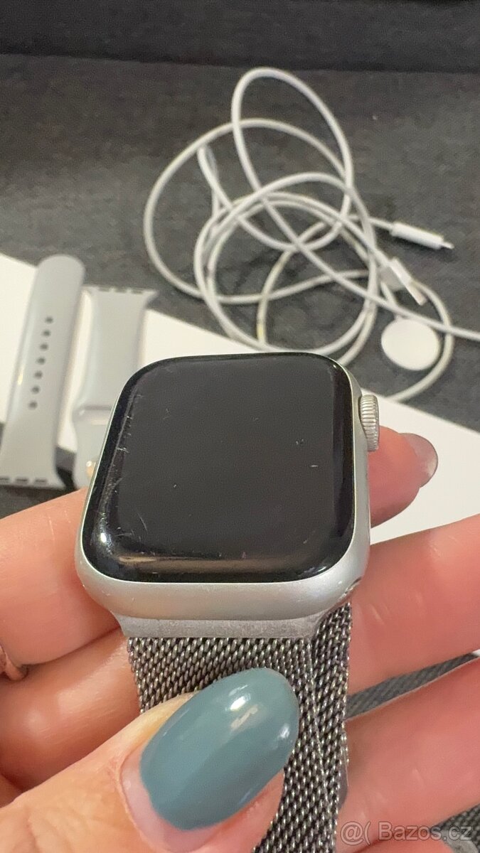 Apple Watch Series 8 - 4