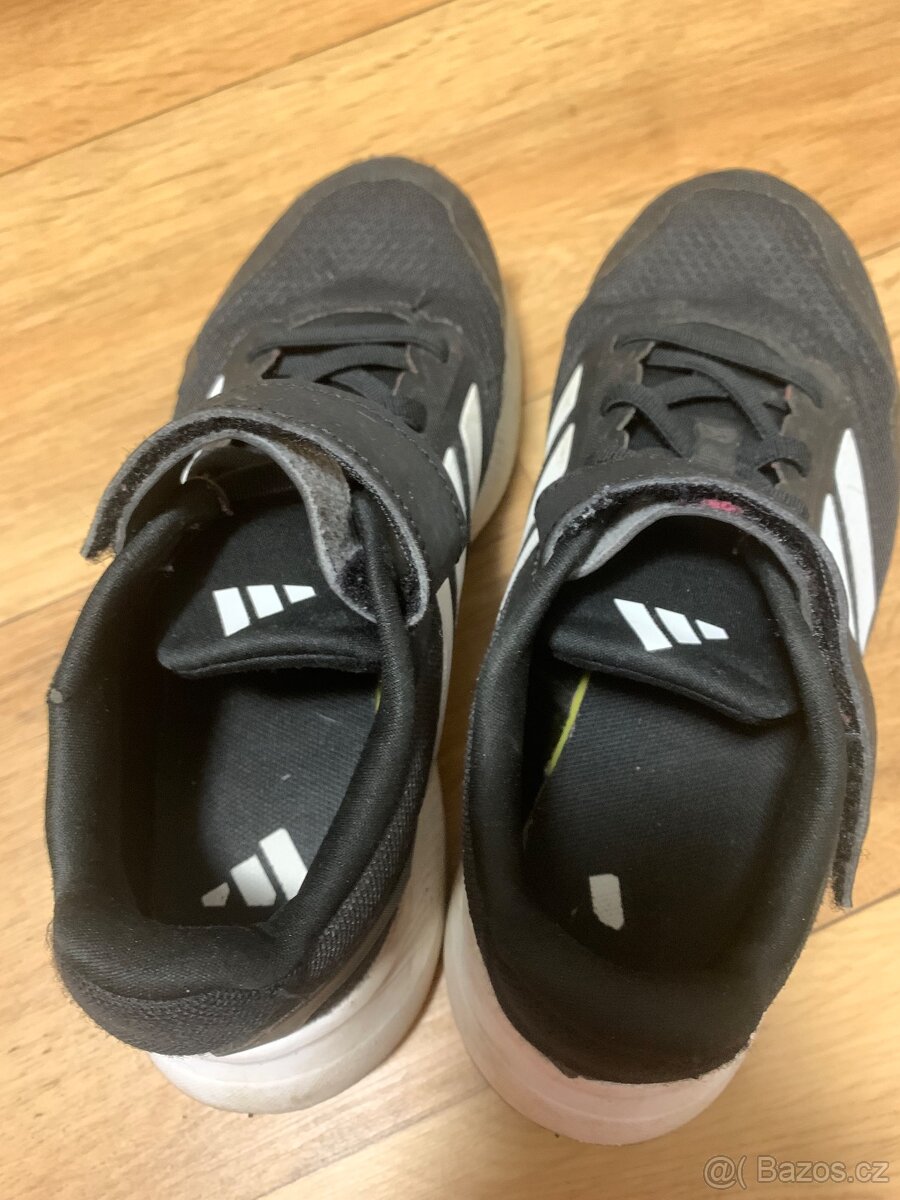 Chlapecké tenisky Adidas 35 - 4