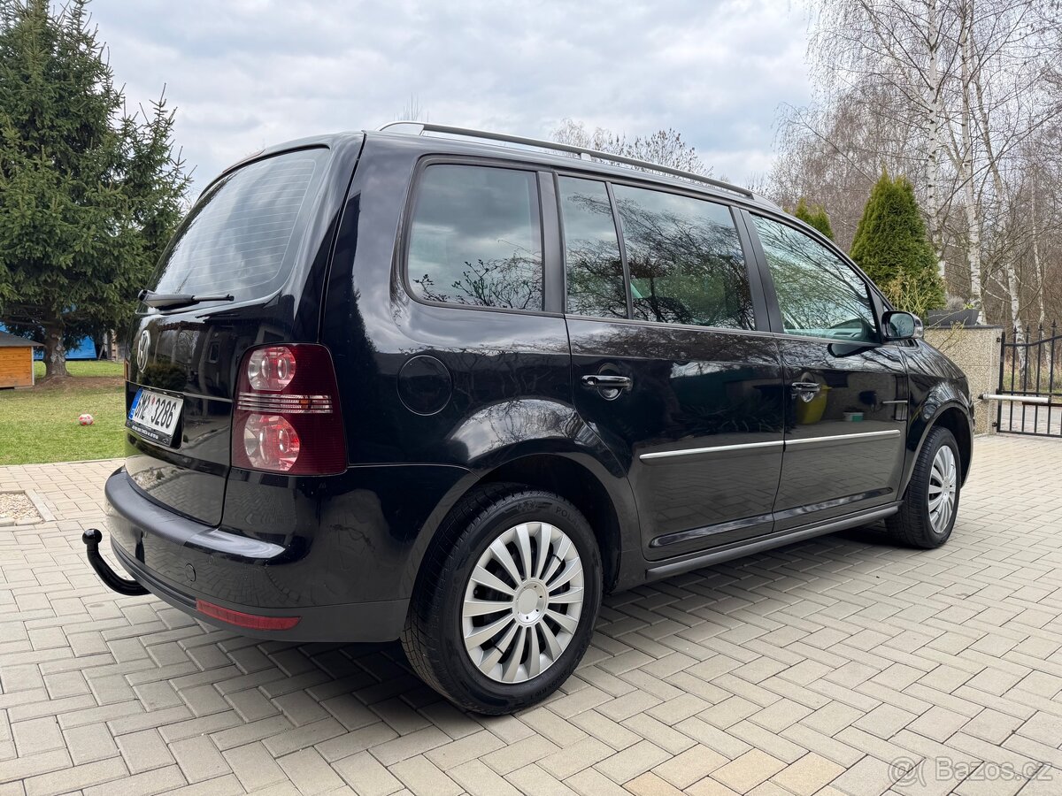 Vw Touran 2.0D automat - 4