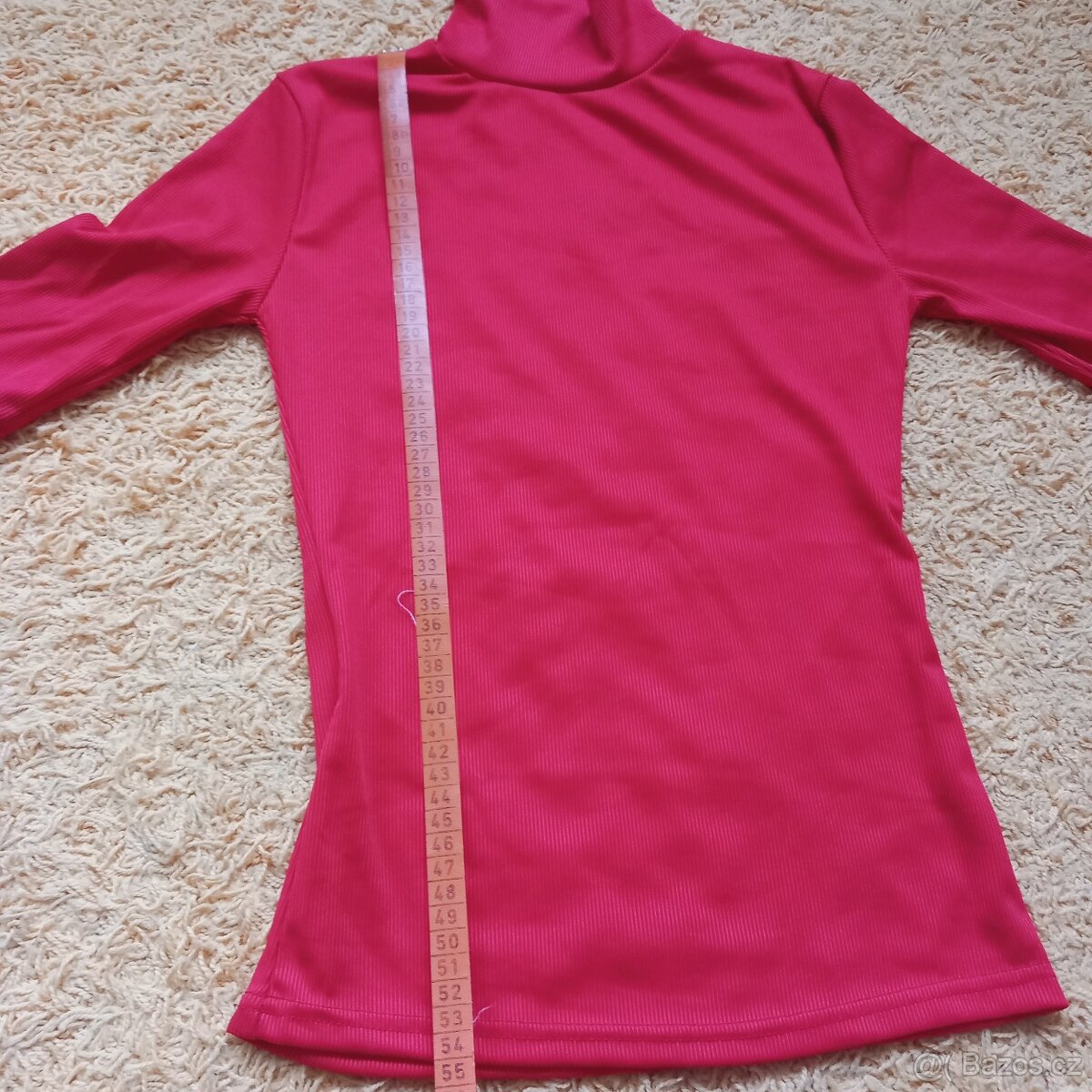 Červené žebrované tričko se stojáčkem - 4