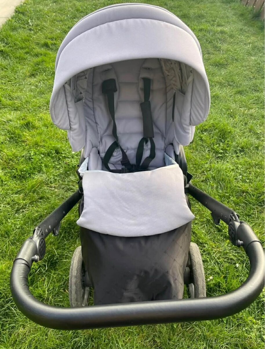 Kombinovaný kočárek 2v1 Invictus - 4