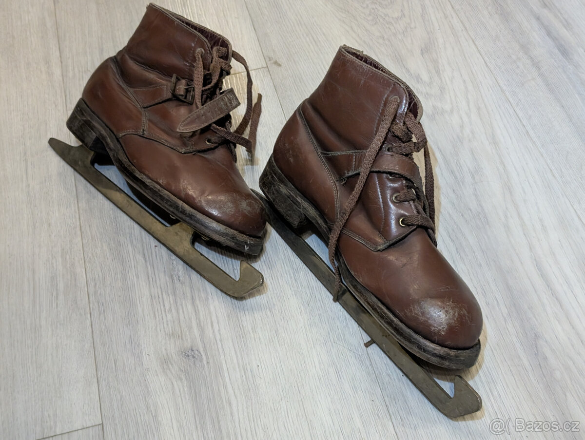 Starožitné dětské brusle - 4