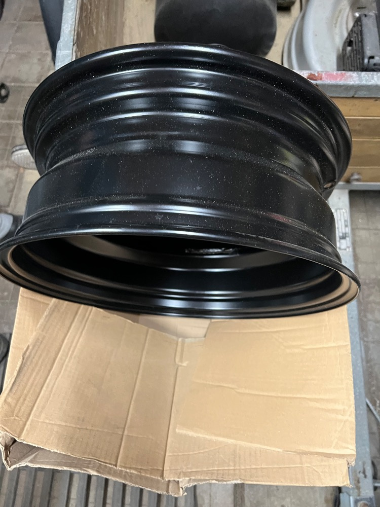 Prodám 4ks disku 6JX15 ET47 - 4