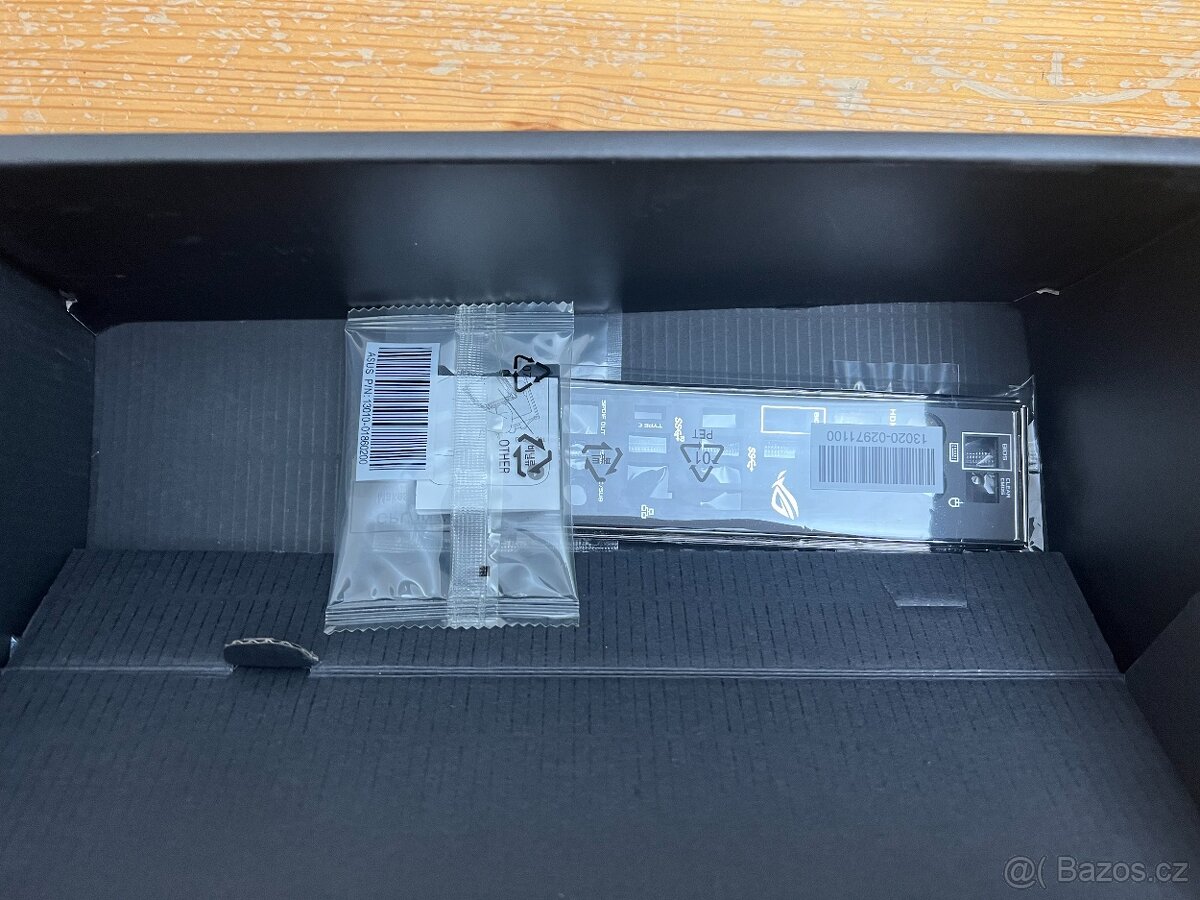 ASUS ROG MAXIMUS IX APEX /Z270/socket 1151/Nepoužitá - 4