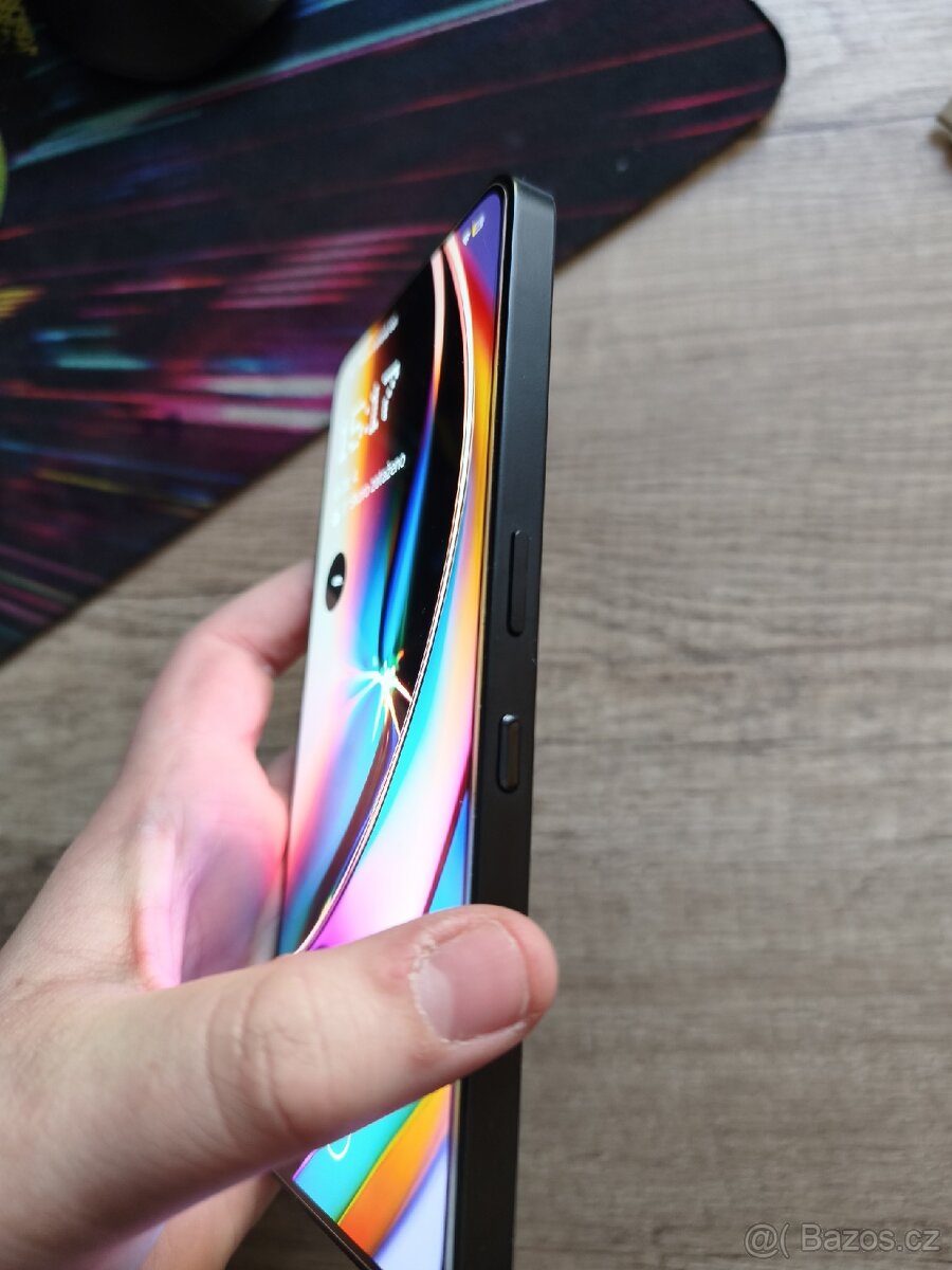 Nothing Phone (3a) - 4