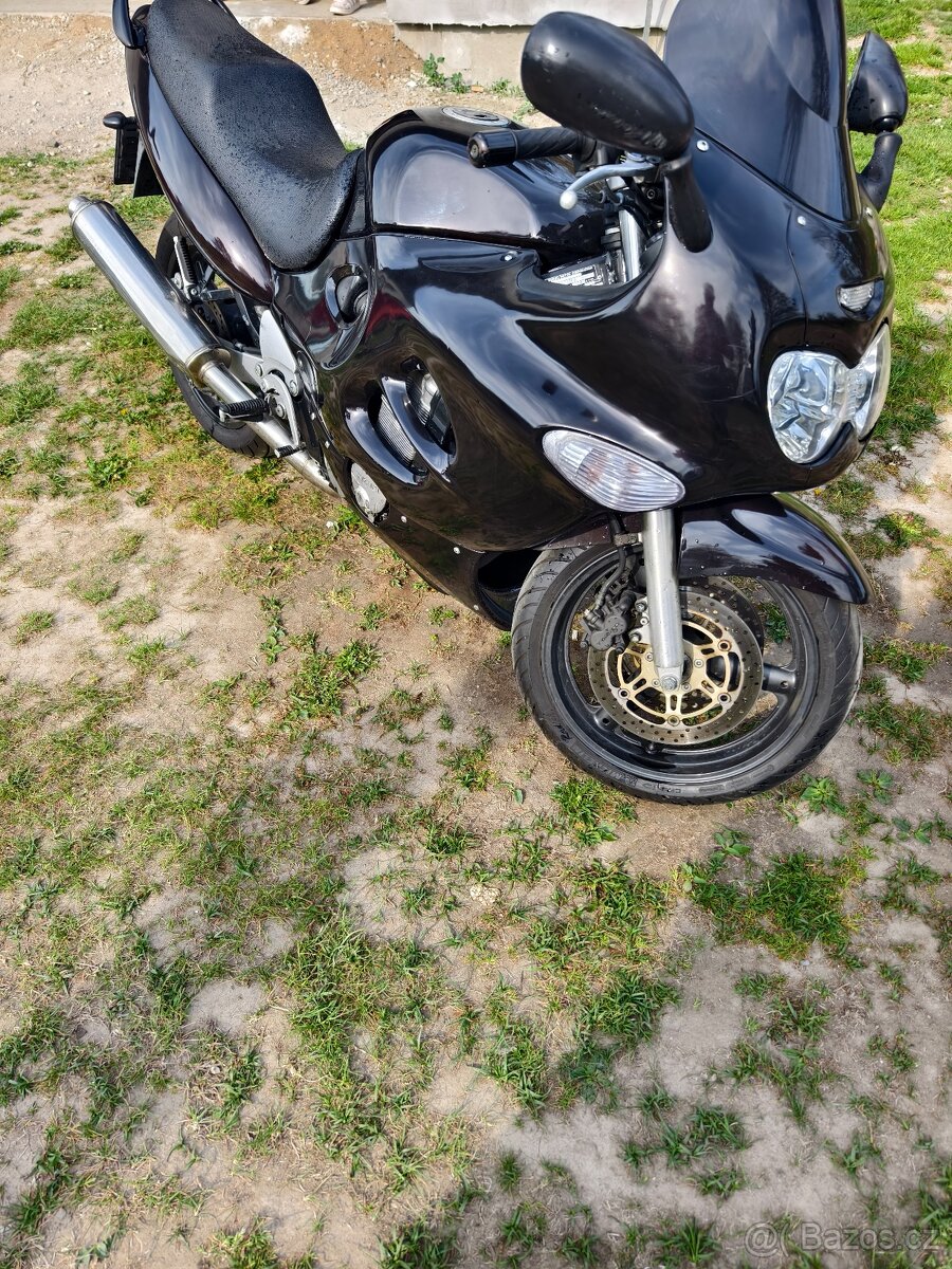 Suzuki GSX 750 F - 4