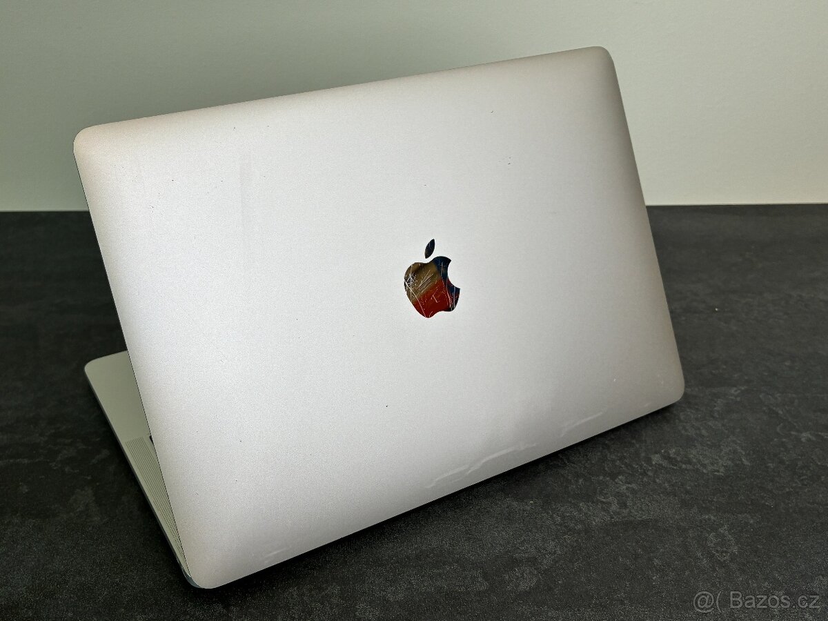 MacBook Pro 13'' 2016 / i5 / 8GB / 256GB SSD - DPH - 4