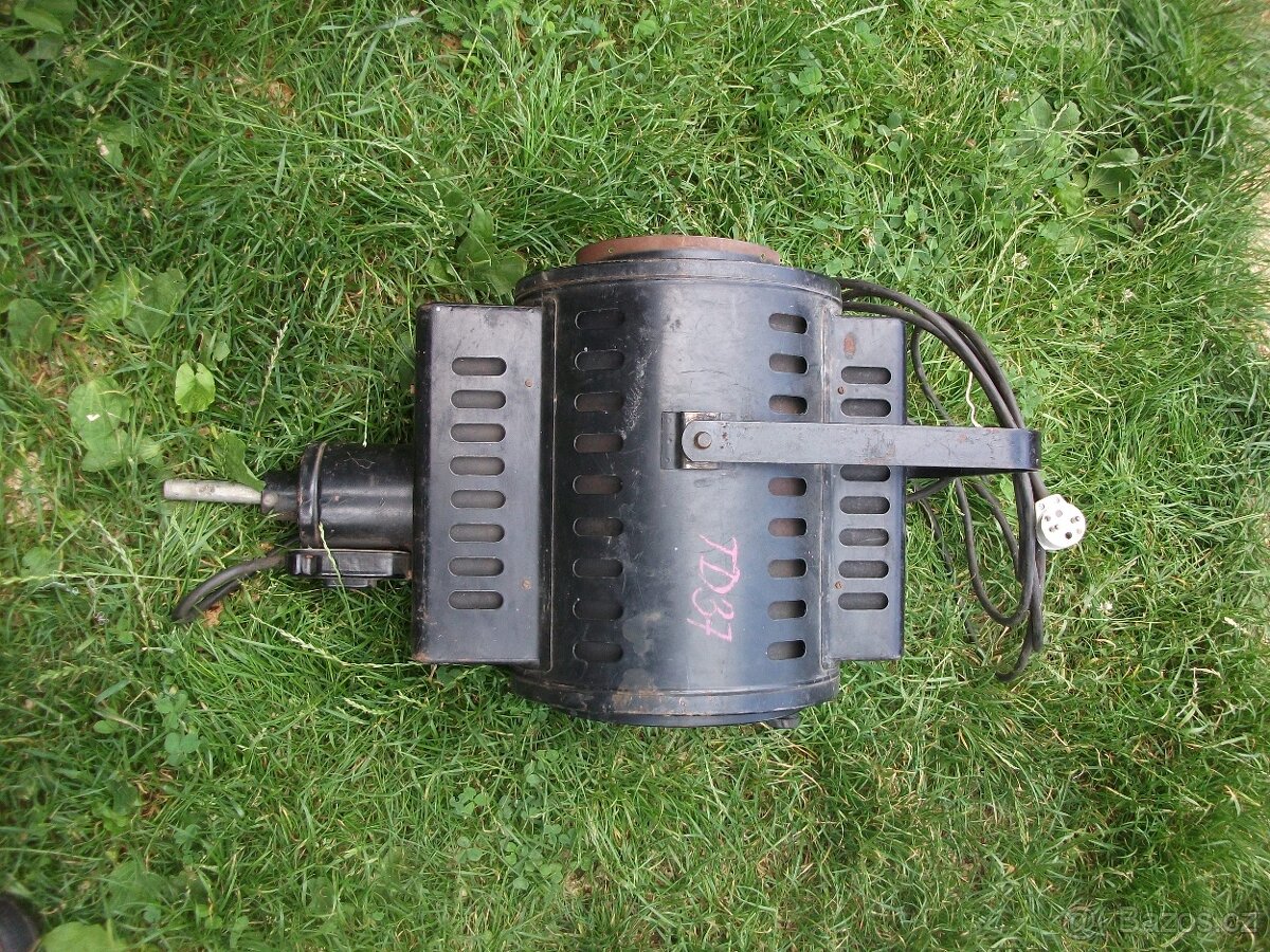 Filmový reflektor - 4