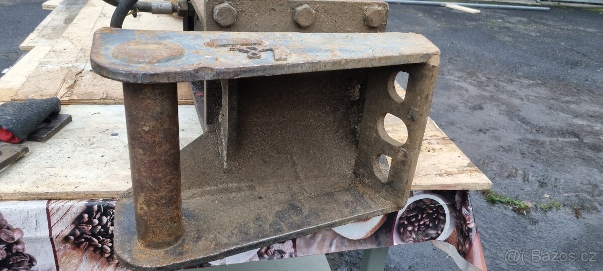 Hydraulicke kladivo - 4