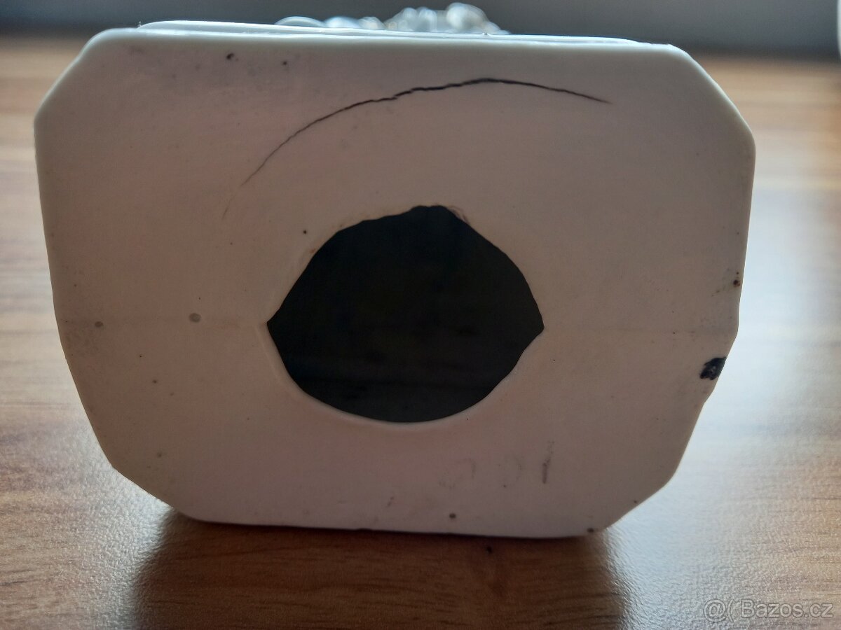 Soška - Panna Maria s Jezulátkem - 4