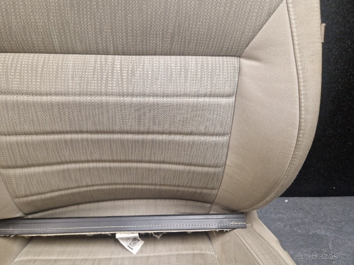 Sedačka Škoda Octavia 3 - 4