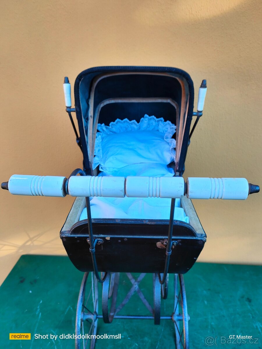 Starožitný kočárek pro panenky č. 205 - 4