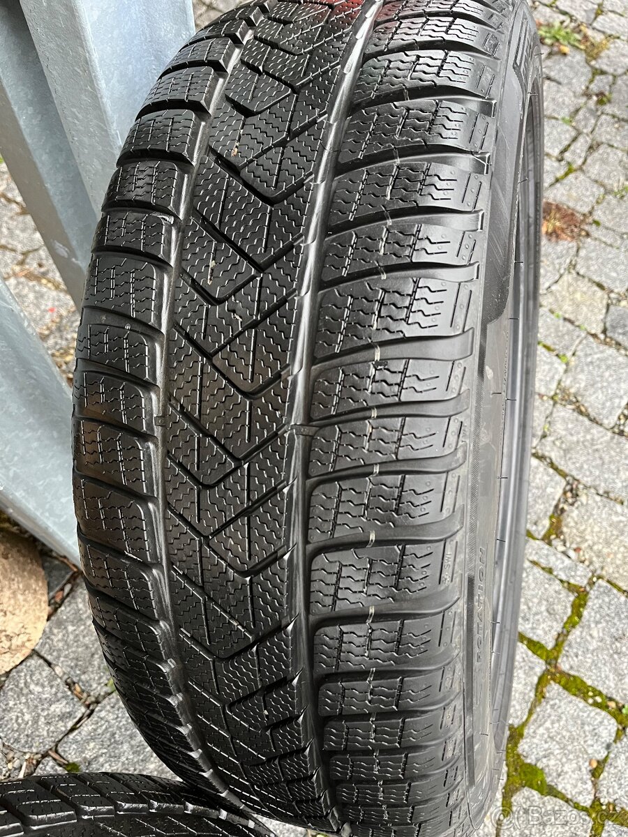Pneu Pirelli 245/45 R20 Sottozero 3 - zimní - 2 ks - 4