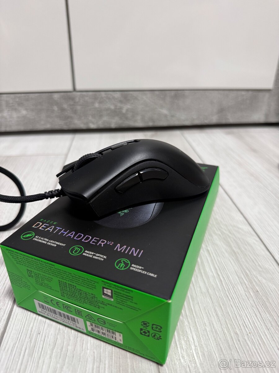 Razer DeathAdder V2 Mini - 4