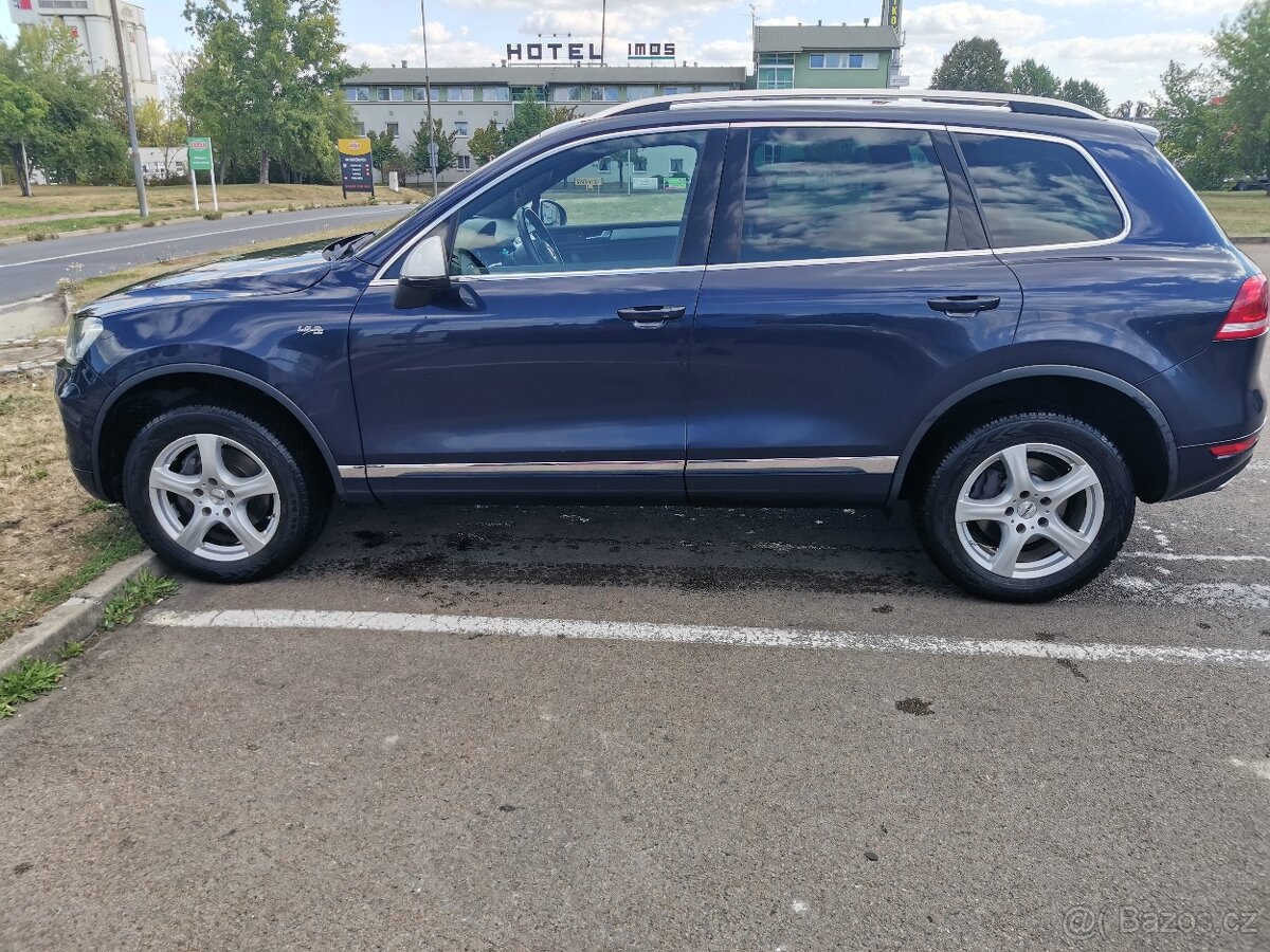 Prodám VW touareg 2012 3.0tdi 180kw - 4