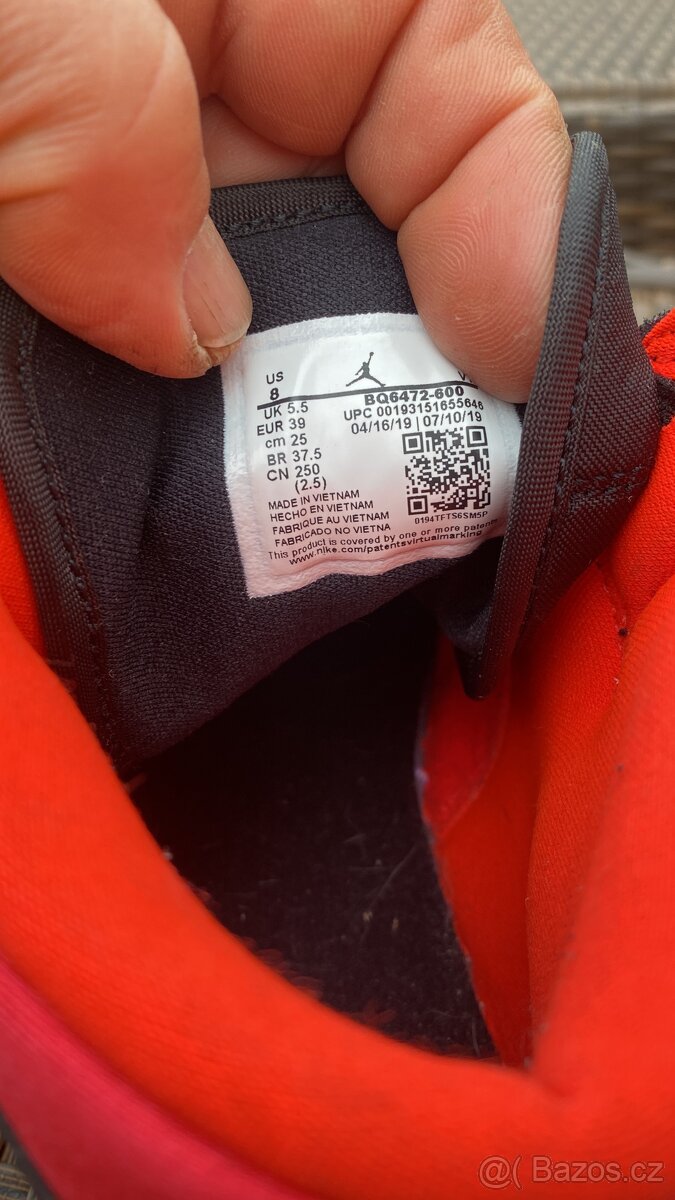 Nike Air Jordan 1 Mid "Hot Punch" sneakers - 4