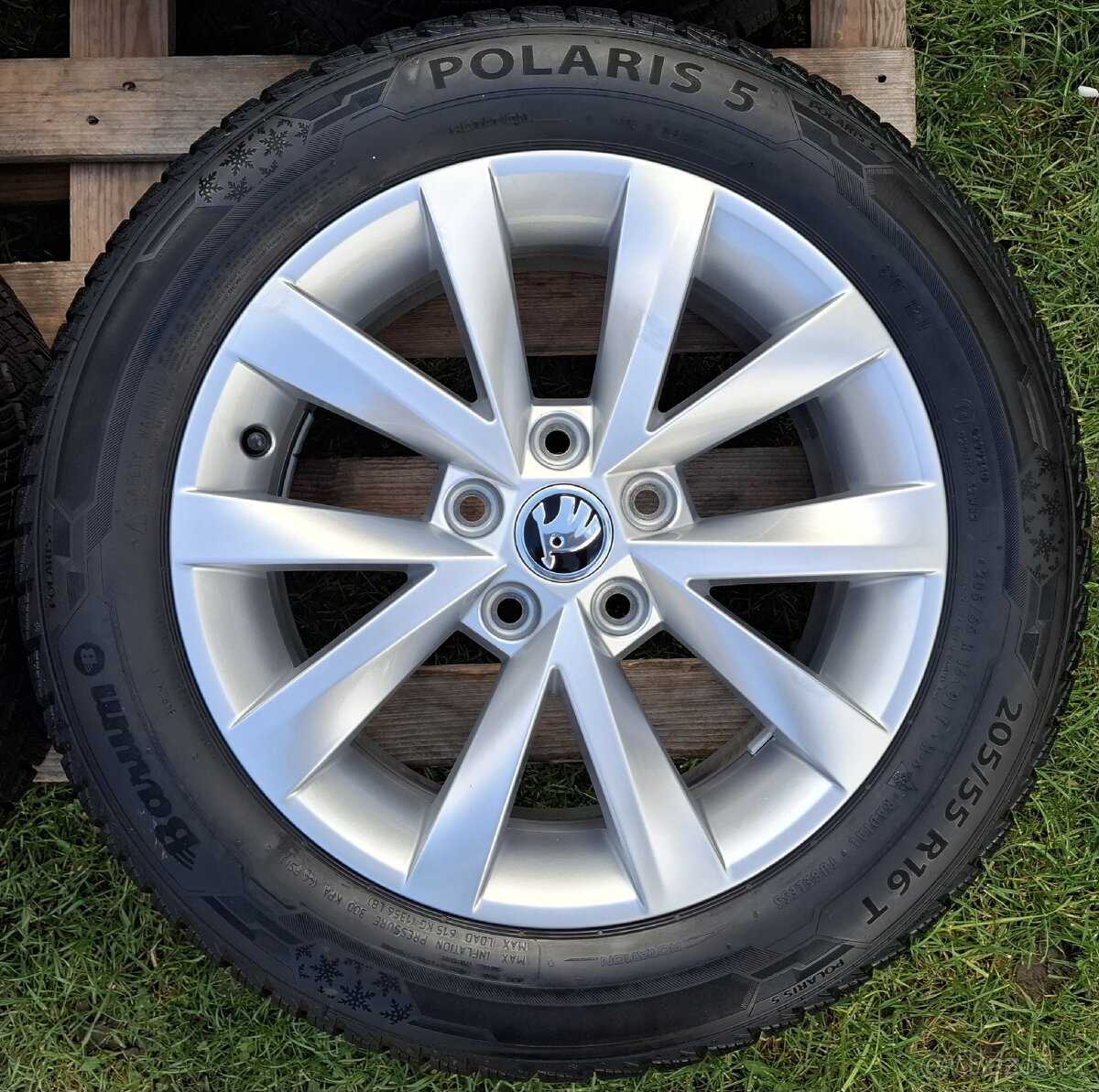 312 Zánovní zimní sada Octavia III 205/55/16 - 4