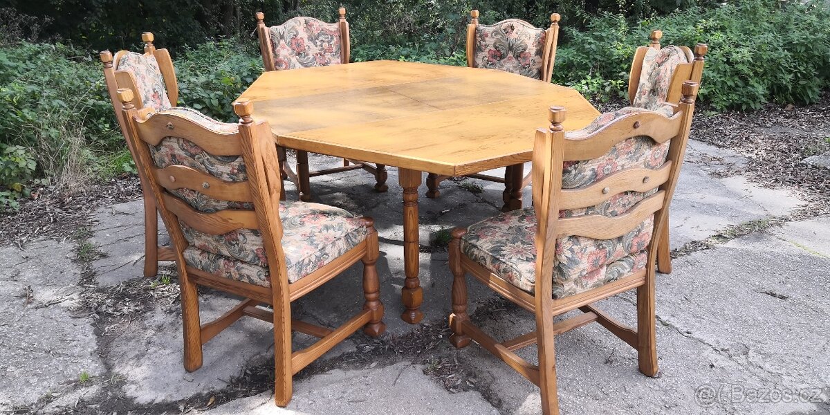 Masivní rozkládací stůl + 6x masivní židle - 4