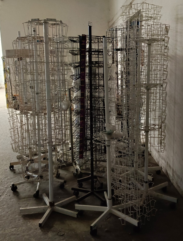 Prodejní otočné stojany - 4