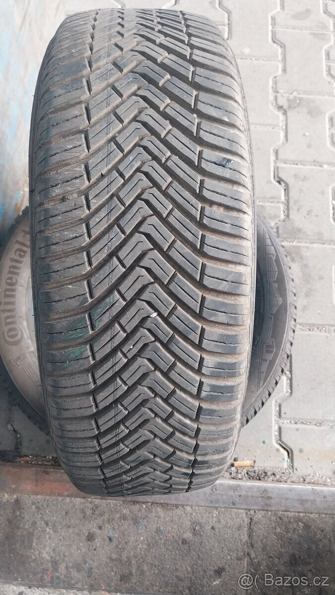 Prodám 2 x pneu Continental 185/60/15 - 4