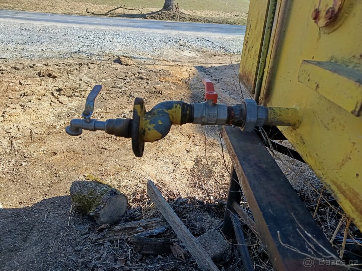 Nádrž na naftu 1500 litrů - 4