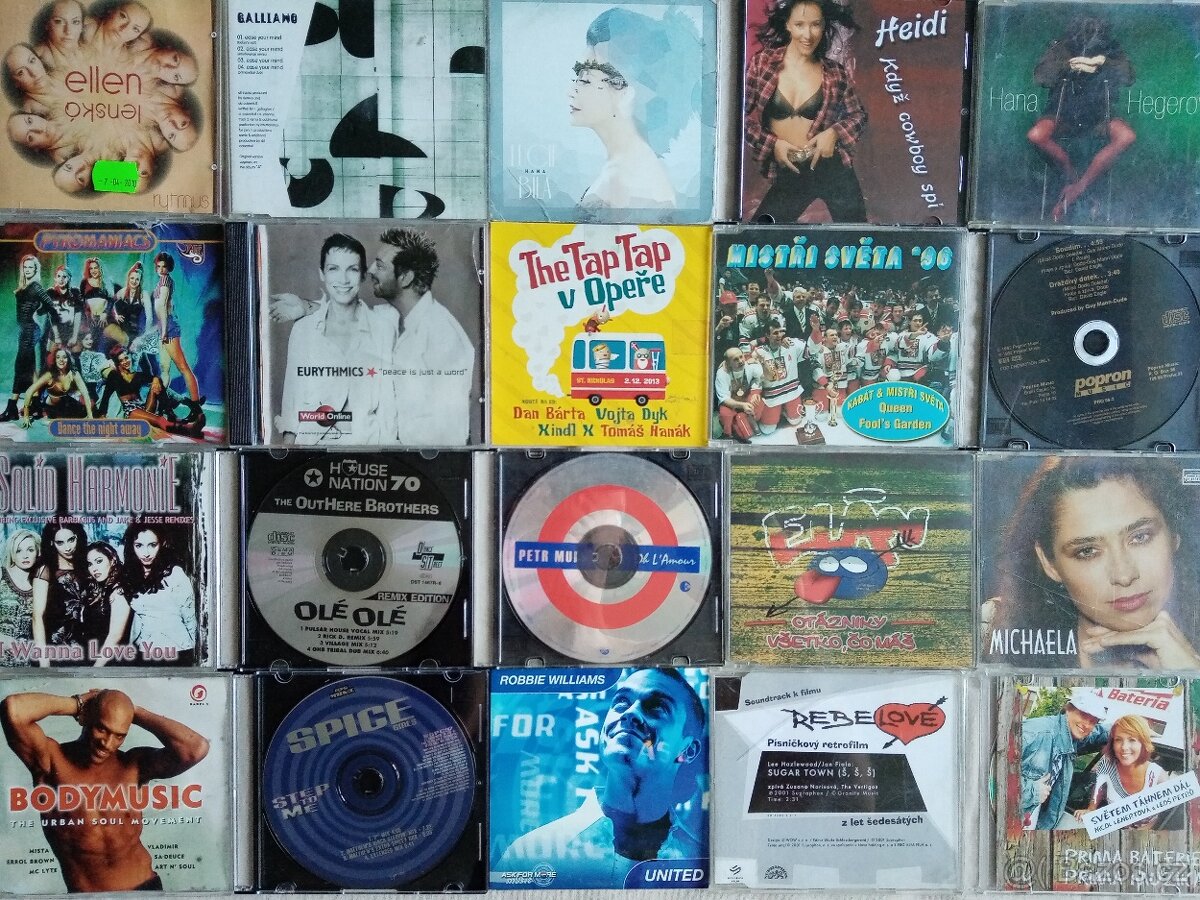 Nova fota 3.11. originál CD singly od 19 Kc - 4