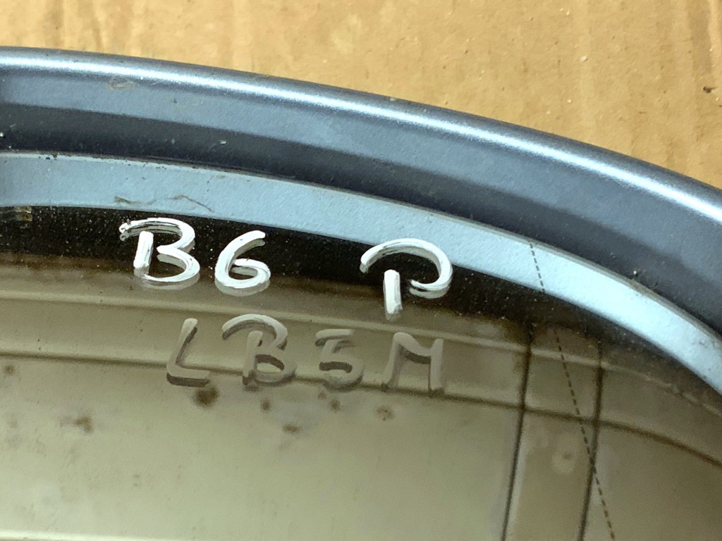 VW PASSAT B6 - 3C - 2005-2010 - zrcátko PP - LB5M - 4