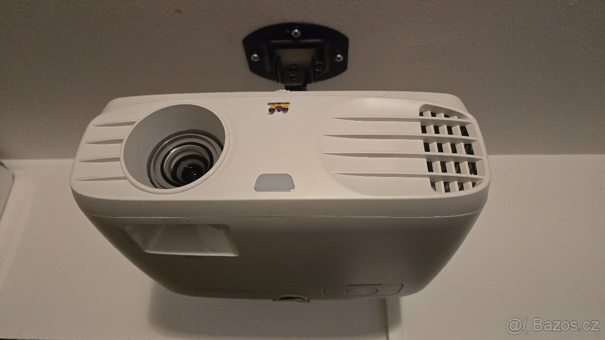 Viewsonic PX700HD - 4