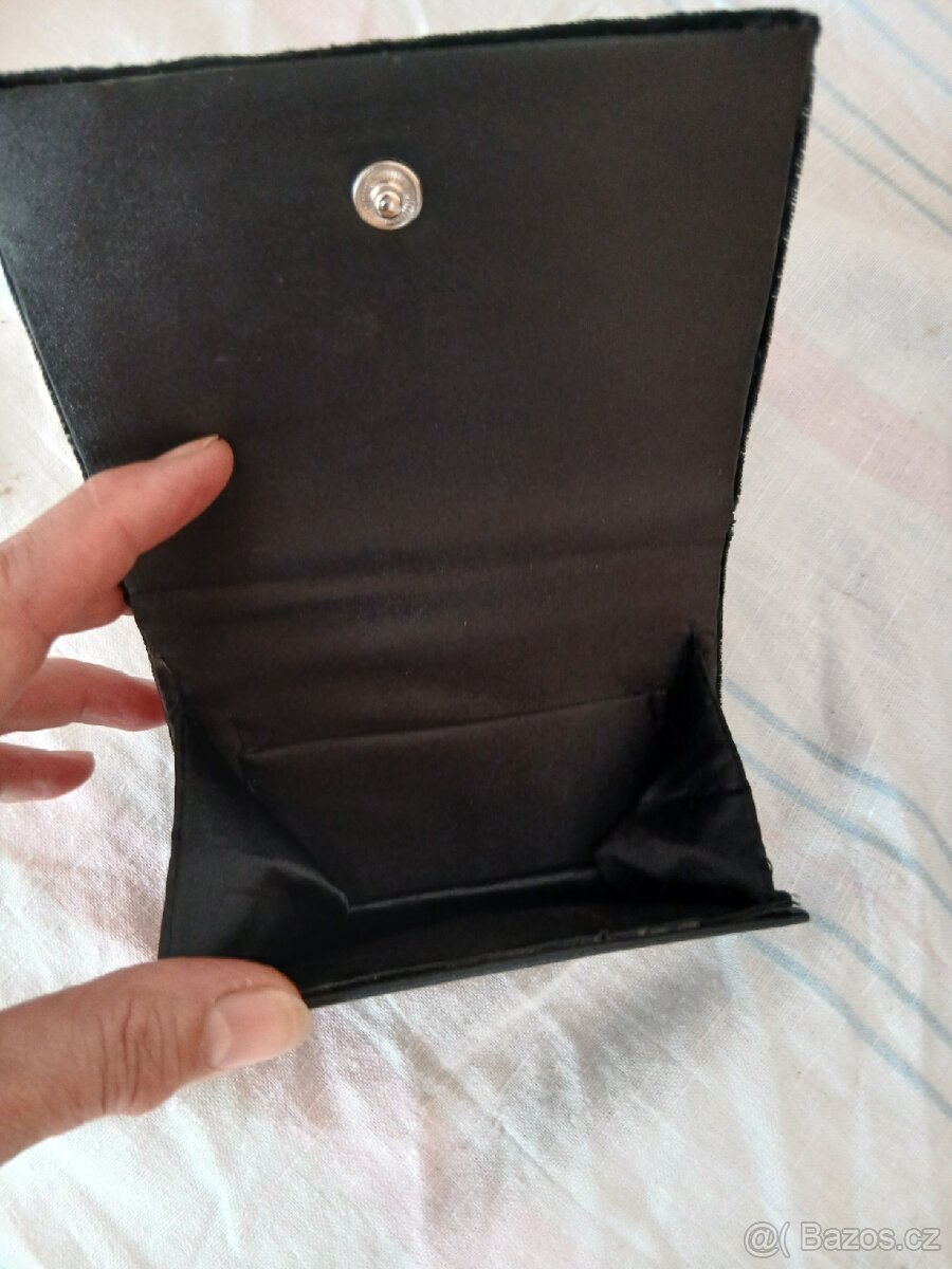 Korálková společenská peněženka - 4