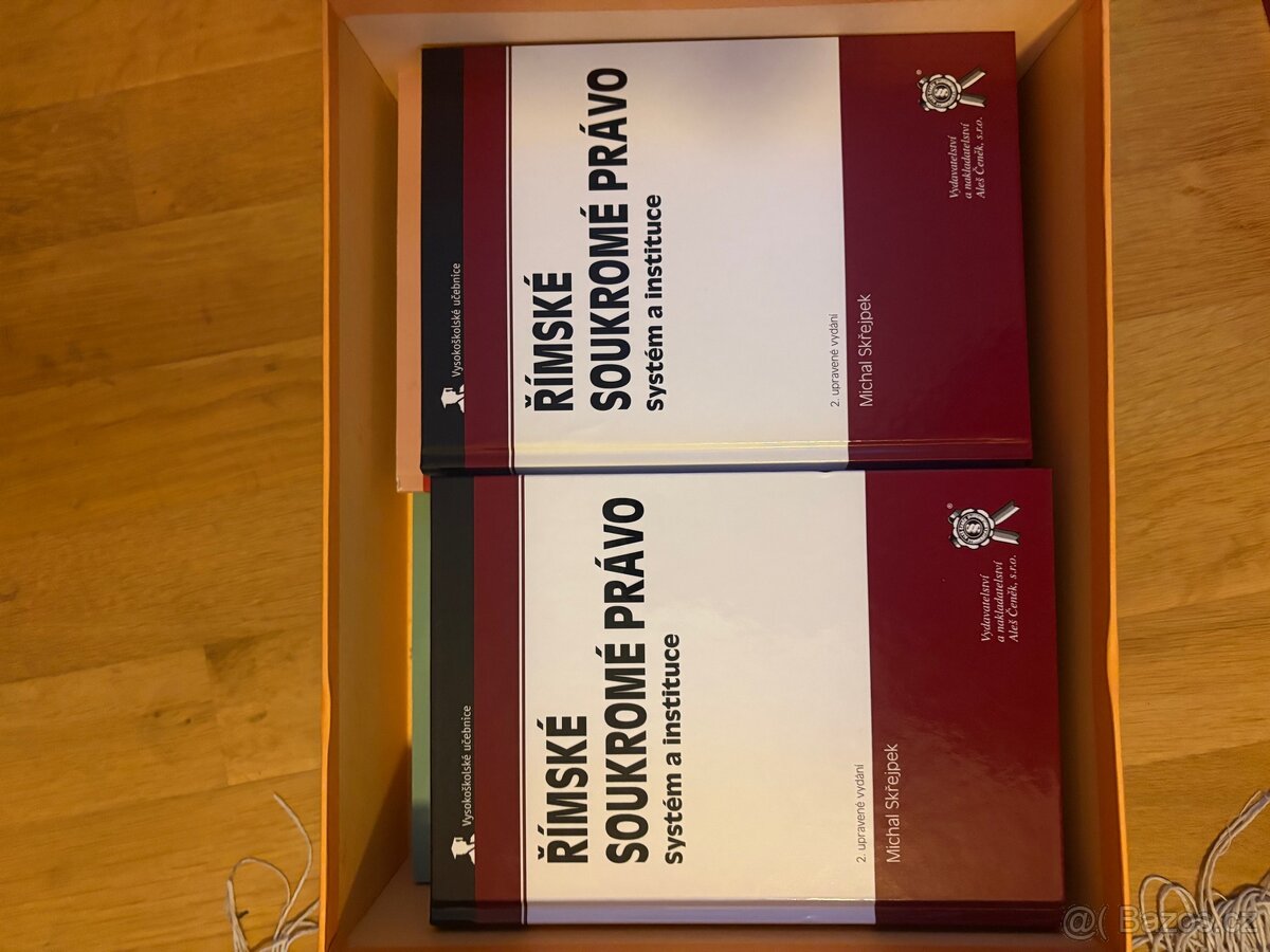 Odborná literatura - právní 18 kusu - 4