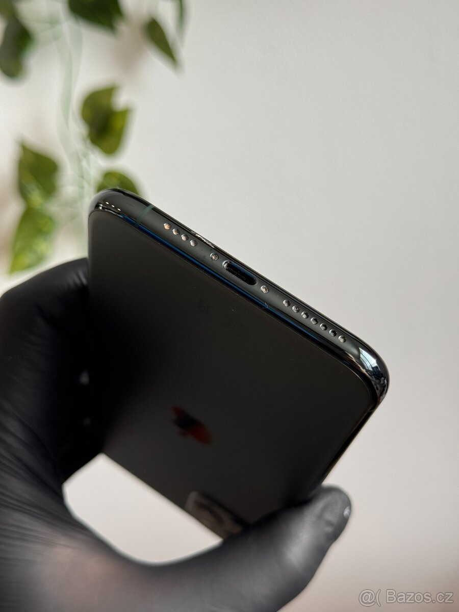iPhone 11 Pro Max 512GB - 100% baterie - 4
