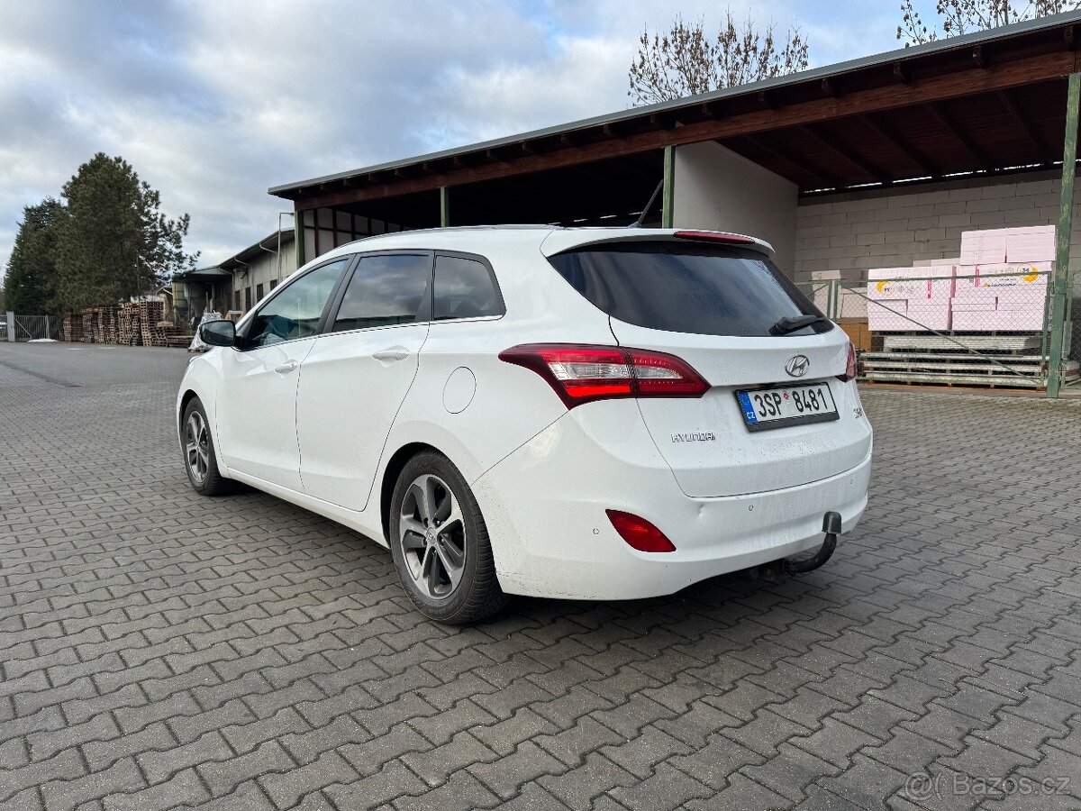 Hyundai i30, 1,6i 99kW, man. ČR - 4