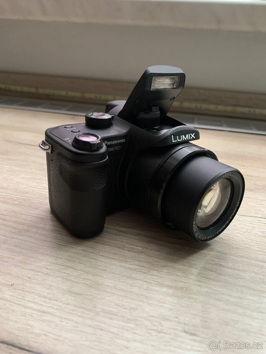 Panasonic LUMIX FZ7 - 4