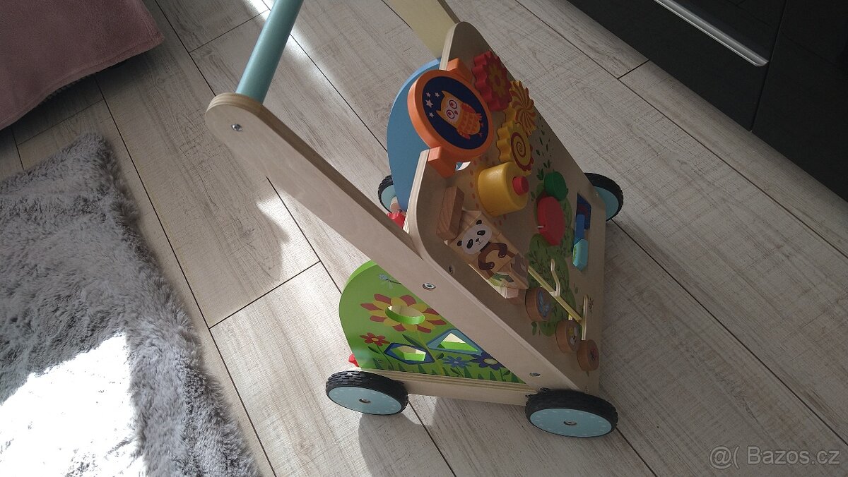 dětský dřevěný vozíček - 4