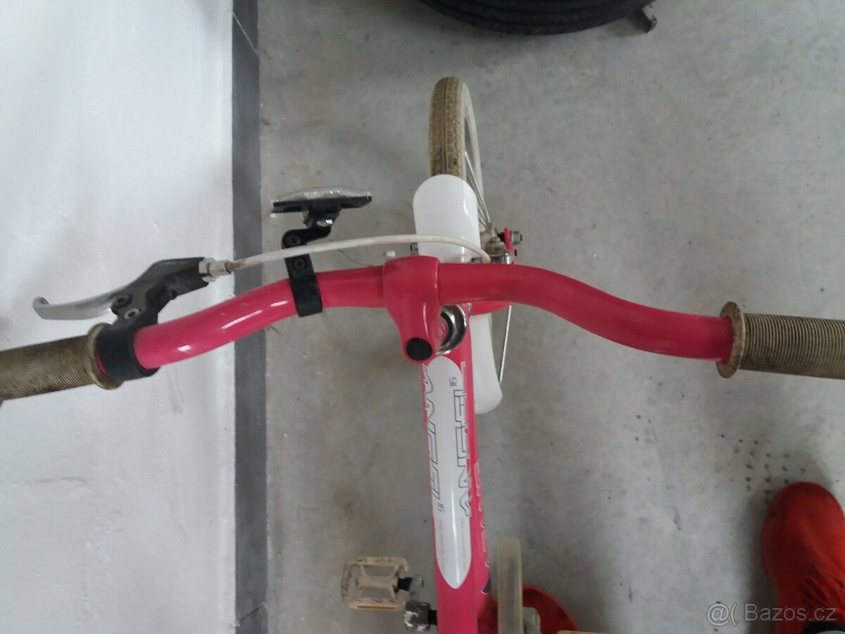 Dívčí kolo A-GANG Angel 16 - 4