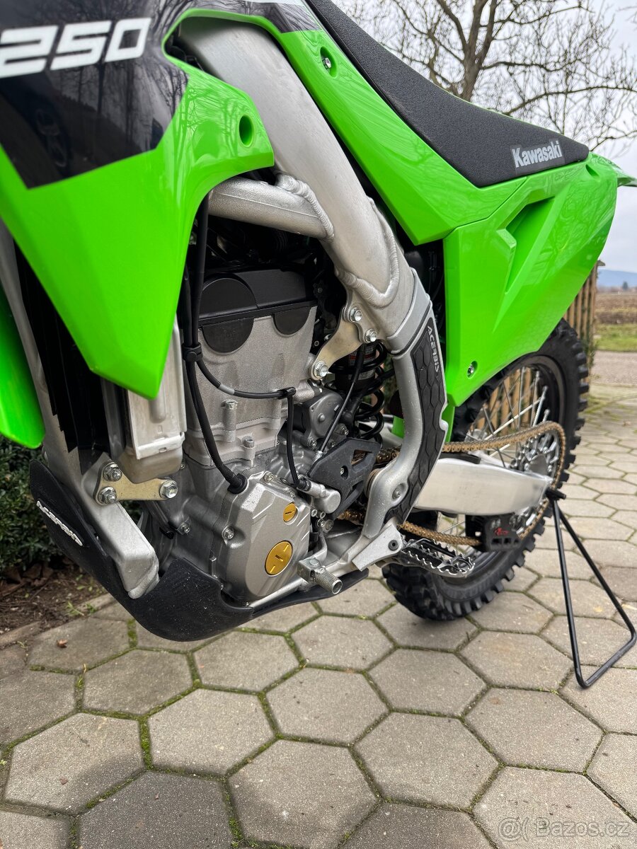 Predám Kawasaki kx250f 2024 57.9mth - 4