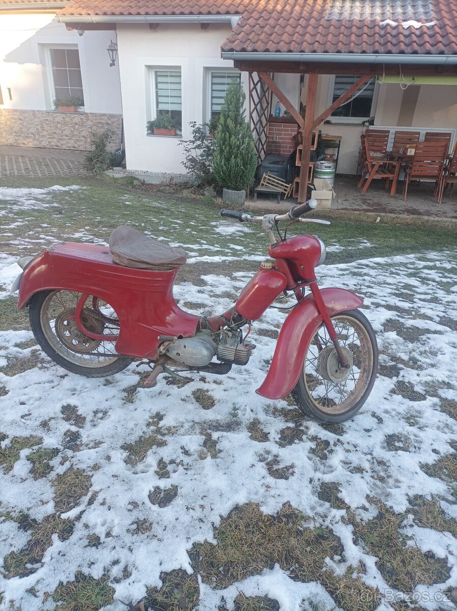 Jawa 555 - 4