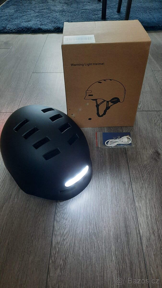 Cyklisticka Helma se světlem - 4