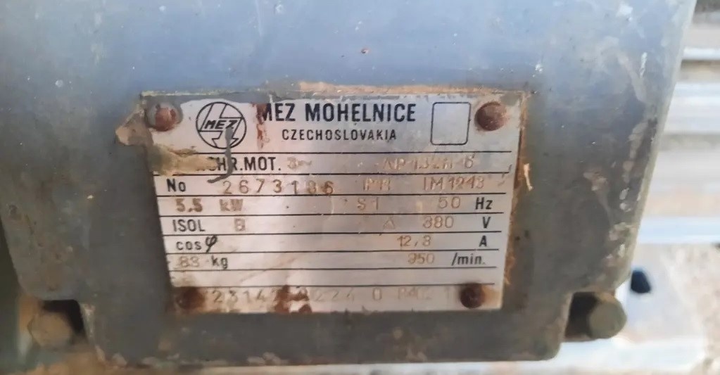 Elektromotor s převodovkou - 4